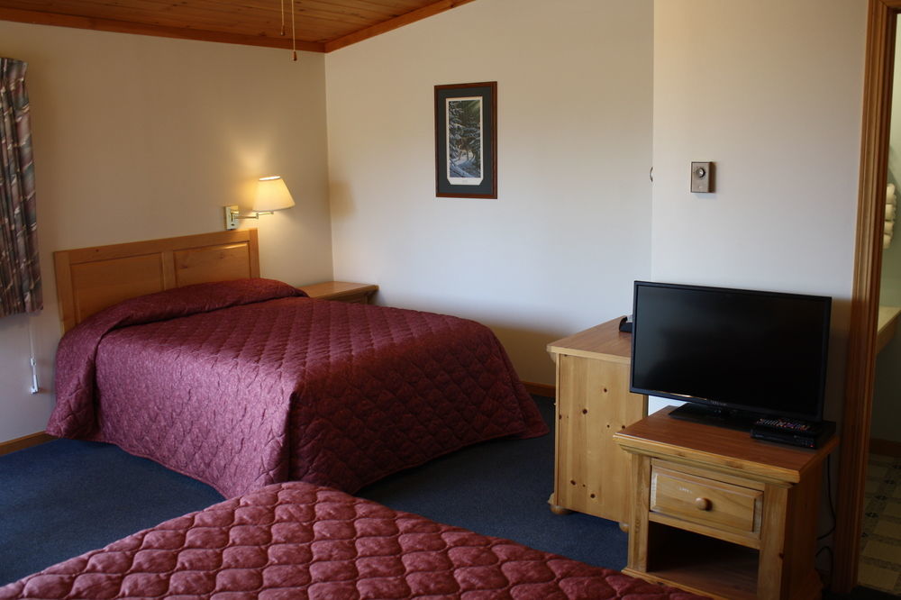 Superior Ridge Resort Motel Schroeder Exteriér fotografie