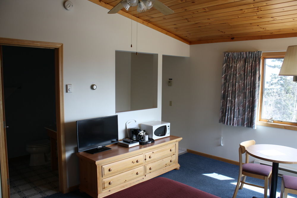Superior Ridge Resort Motel Schroeder Exteriér fotografie