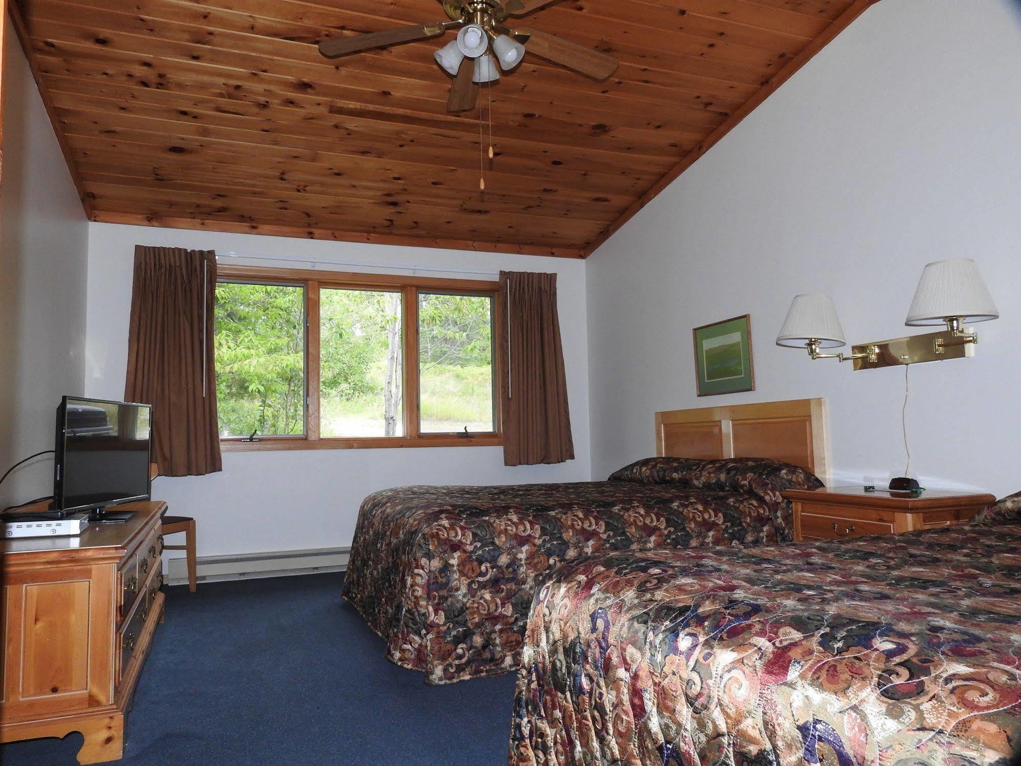 Superior Ridge Resort Motel Schroeder Exteriér fotografie